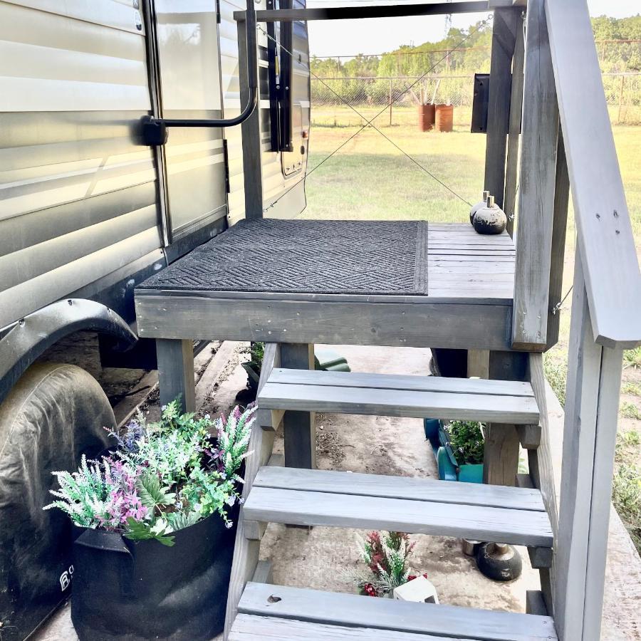 Pet Friendly Graham Home Route 66 At The Mistletoe Farm Exterior foto